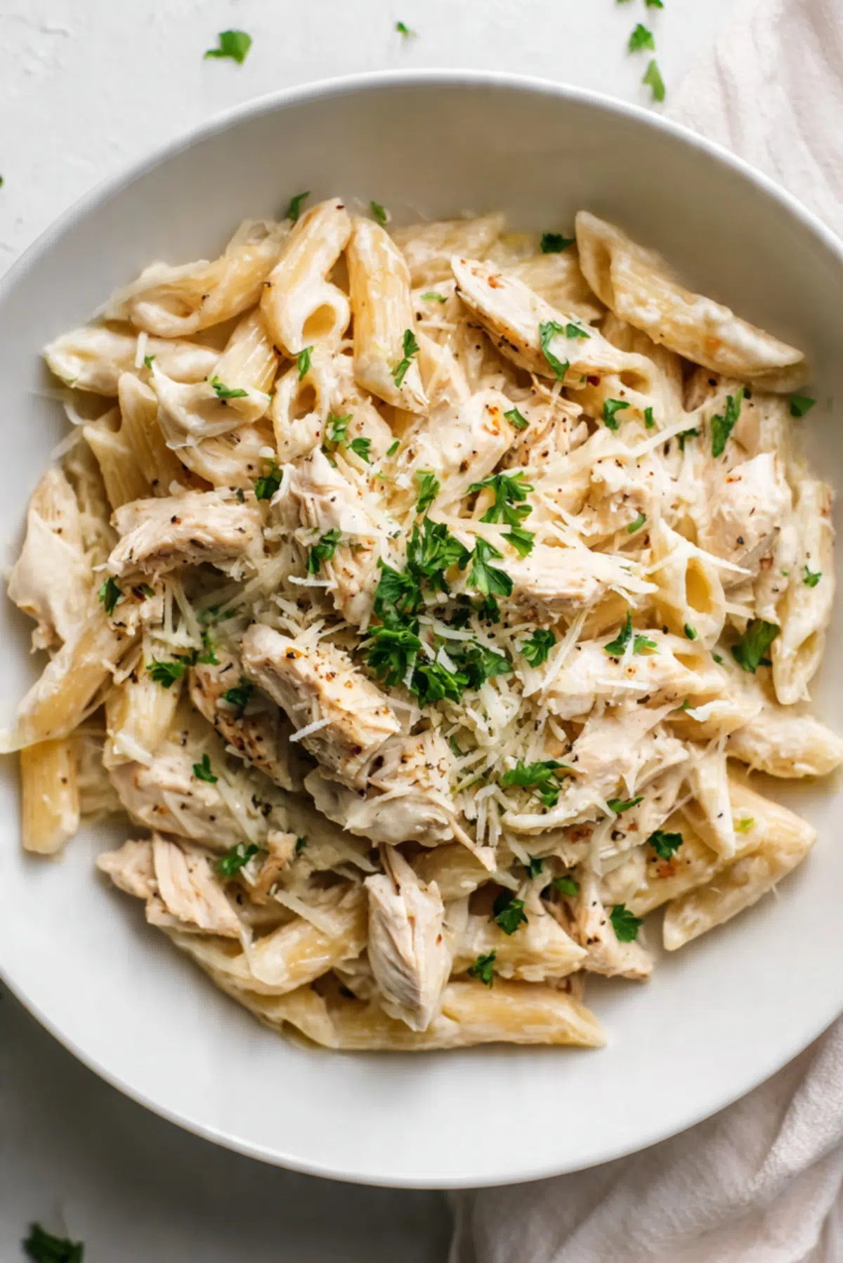 Slow Cooker Garlic Parmesan Chicken Pasta