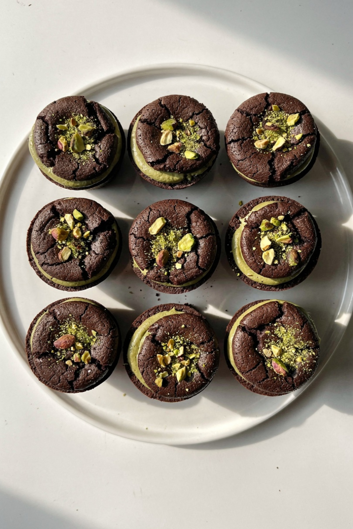 Pistachio Chocolate Brownie Cups